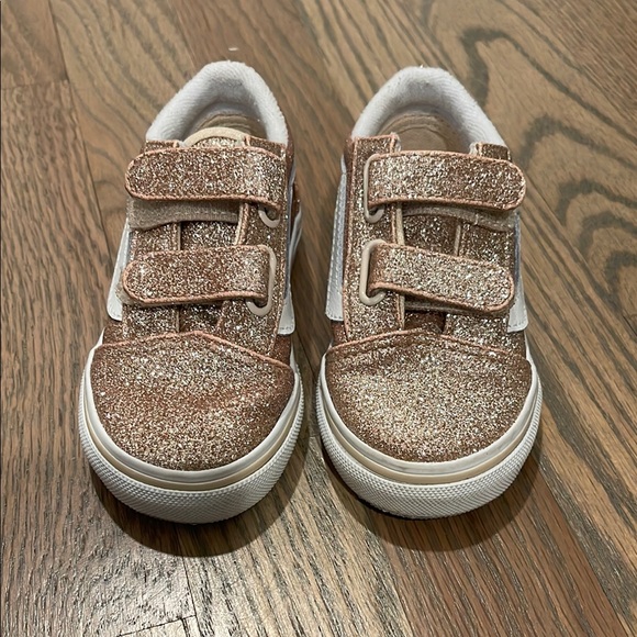 Vans Sparkly Gold toddler Shoes size 6 like new - Picture 1 of 4